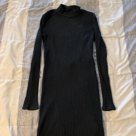 Ribbed Black Dress - Picture 1 of 3